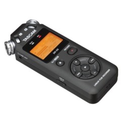 REGISTRATORE PROFESSIONALE TASCAM DR 05 V.2 CON INCLUSA MICROSD 4GB