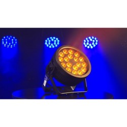 Compact Par 18 Q4 Par 18 x 7 W LED RGBW