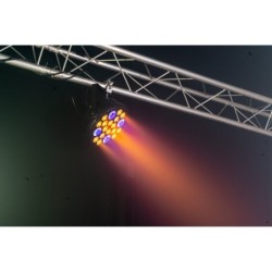 16x RGBW + 4x LED UV PAR 8CH DMX + RC